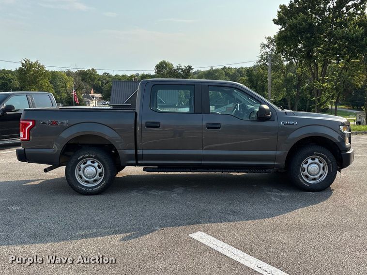 image for item FG0592 2016 Ford F150 XLT Crew Cab pickup truck