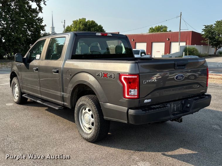 image for item FG0592 2016 Ford F150 XLT Crew Cab pickup truck