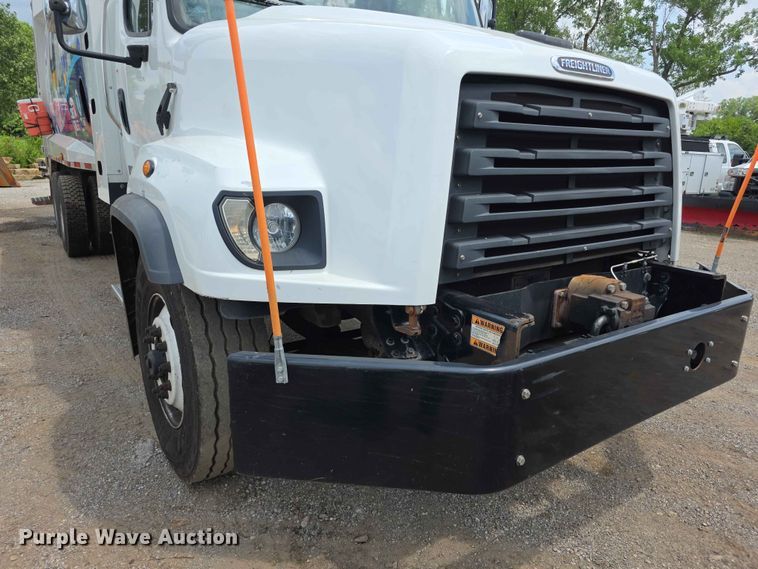 image for item FH6153 2017 Freightliner 114SD refuse truck