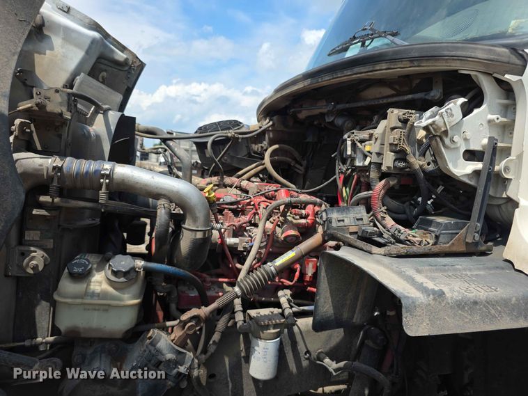 image for item FH6153 2017 Freightliner 114SD refuse truck