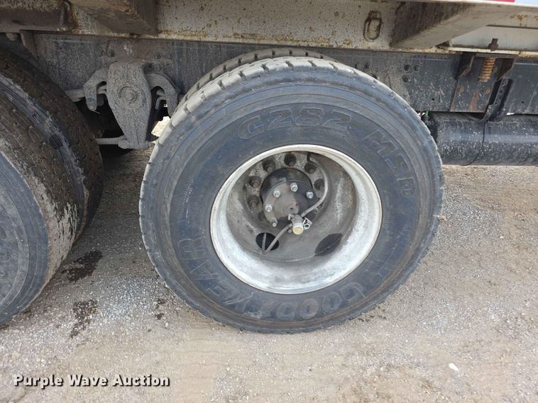 image for item FH6153 2017 Freightliner 114SD refuse truck