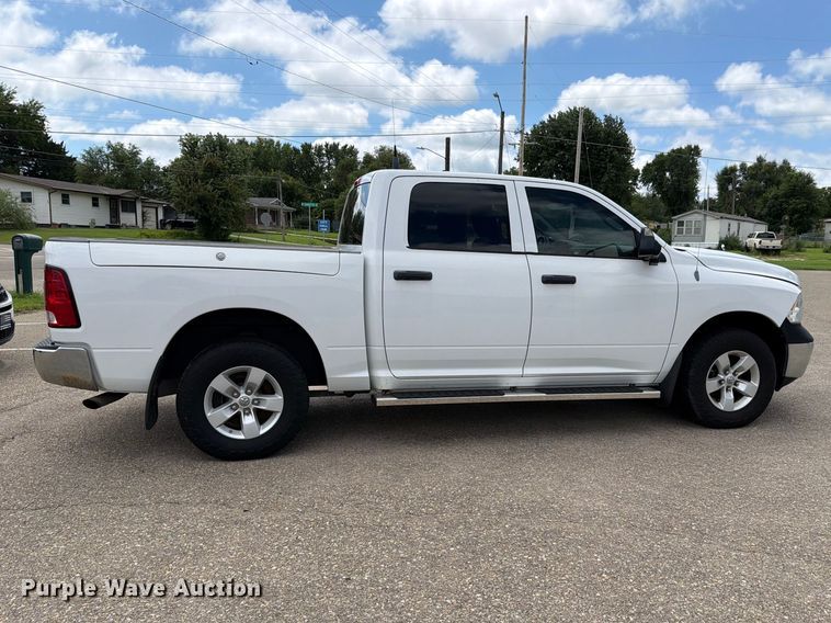 image for item FH6296 2013 RAM 1500 Crew Cab pickup truck