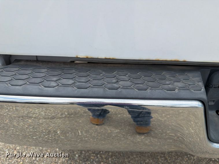 image for item FH6296 2013 RAM 1500 Crew Cab pickup truck