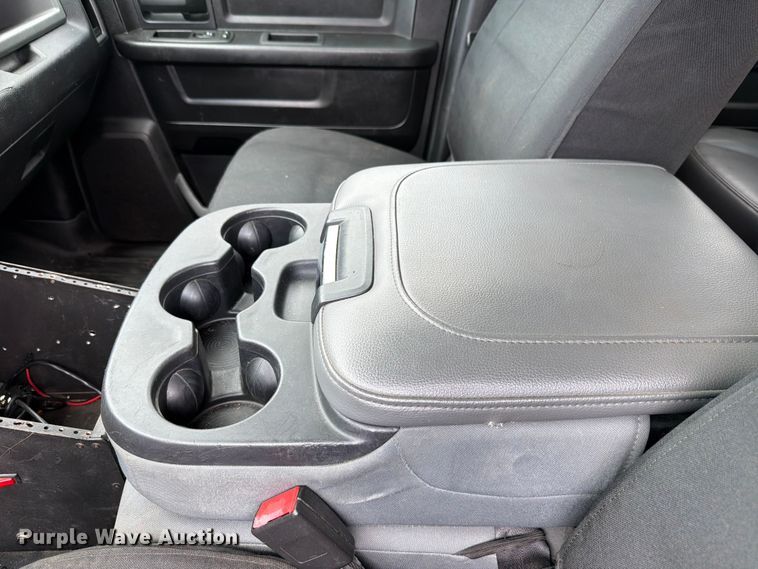 image for item FH6296 2013 RAM 1500 Crew Cab pickup truck
