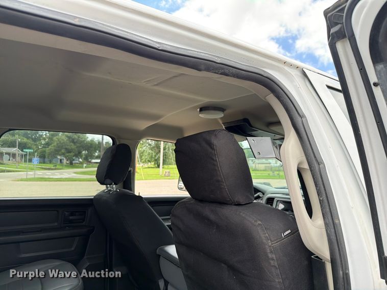 image for item FH6296 2013 RAM 1500 Crew Cab pickup truck