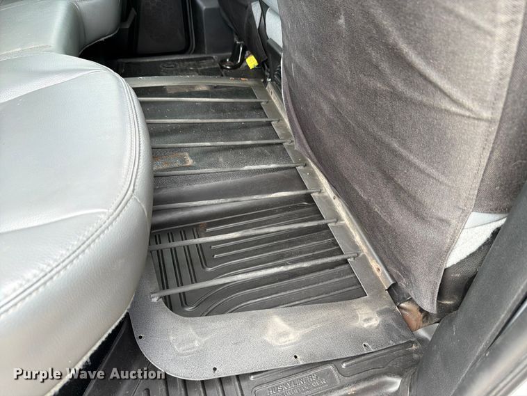image for item FH6296 2013 RAM 1500 Crew Cab pickup truck