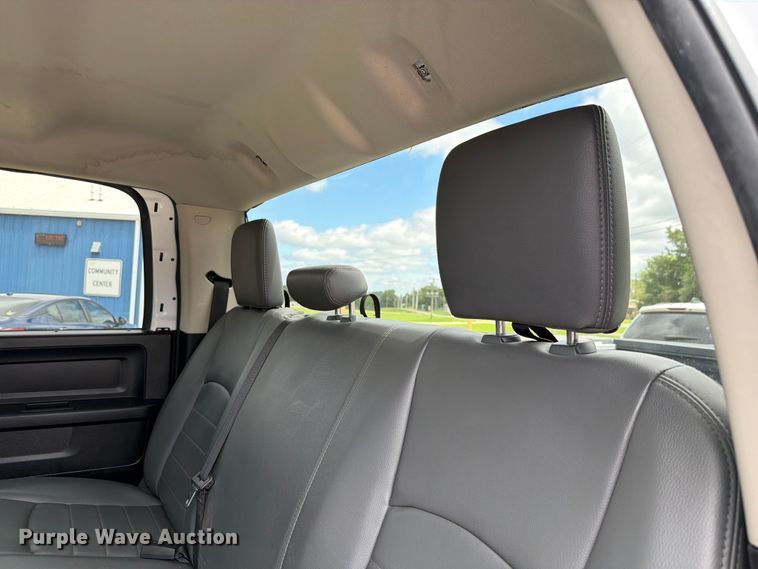 image for item FH6296 2013 RAM 1500 Crew Cab pickup truck