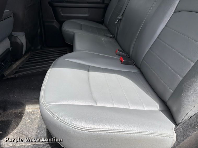 image for item FH6296 2013 RAM 1500 Crew Cab pickup truck