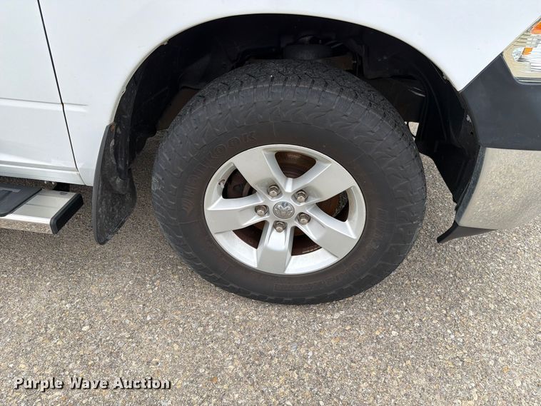 image for item FH6296 2013 RAM 1500 Crew Cab pickup truck