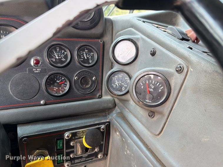 image for item FH6298 1997 Pierce E One pumper fire truck