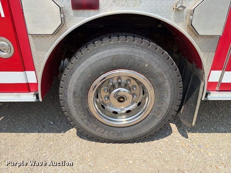 image for item FH6298 1997 Pierce E One pumper fire truck