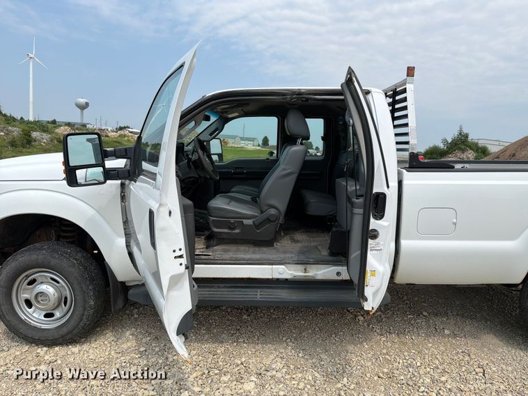 image for item FH6300 2013 Ford F250 Super Duty XL Ext. Cab pickup truck
