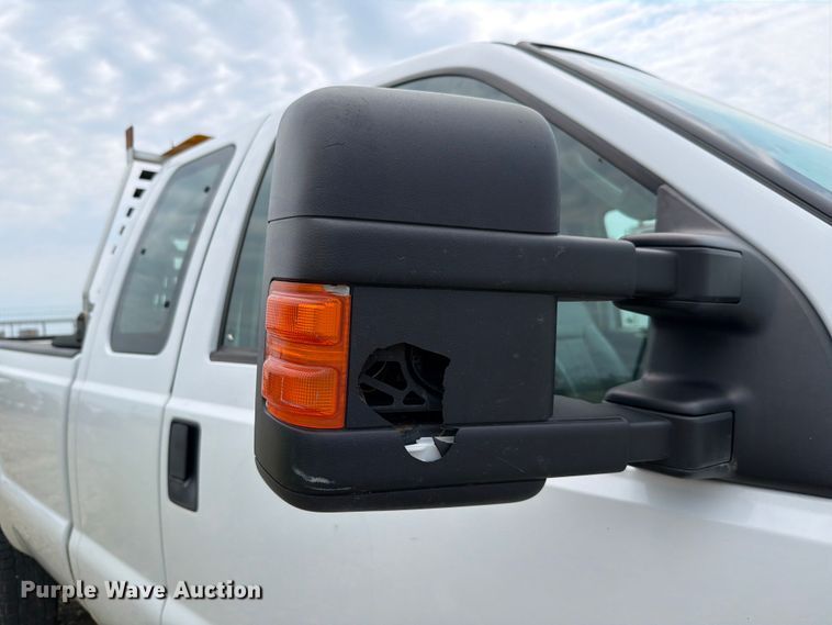 image for item FH6300 2013 Ford F250 Super Duty XL Ext. Cab pickup truck