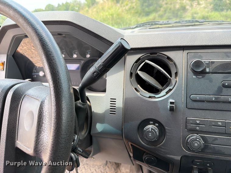 image for item FH6300 2013 Ford F250 Super Duty XL Ext. Cab pickup truck