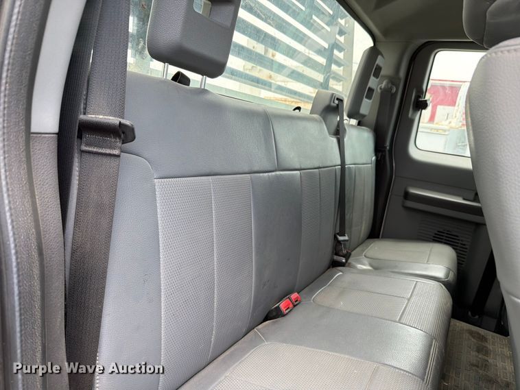 image for item FH6300 2013 Ford F250 Super Duty XL Ext. Cab pickup truck