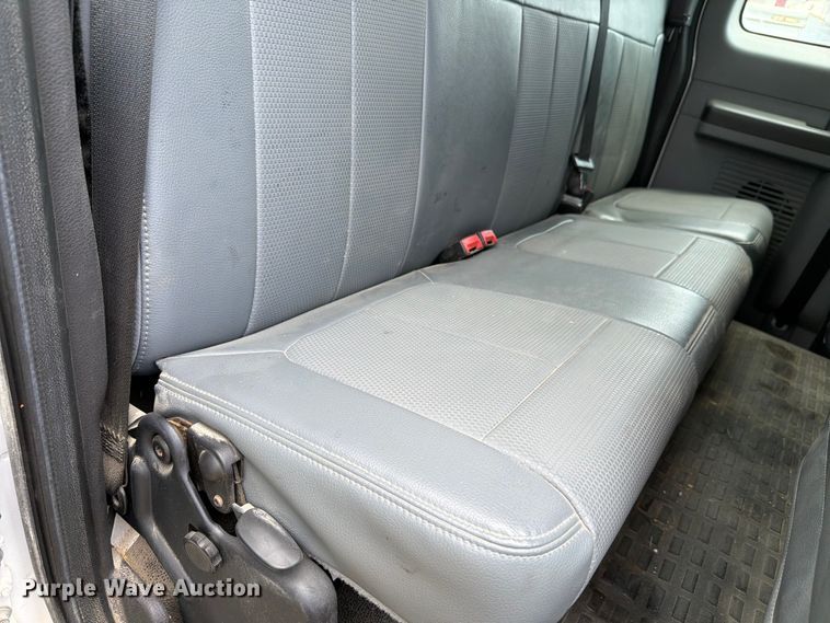 image for item FH6300 2013 Ford F250 Super Duty XL Ext. Cab pickup truck