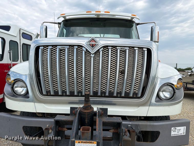 image for item FH6301 2012 International 7600 truck cab and chassis