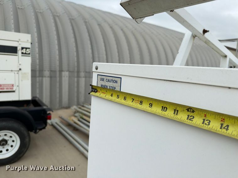 image for item FI0244 2000 Kustom Signals radar trailer