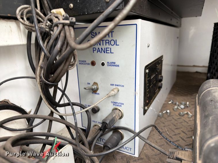 image for item FI0244 2000 Kustom Signals radar trailer