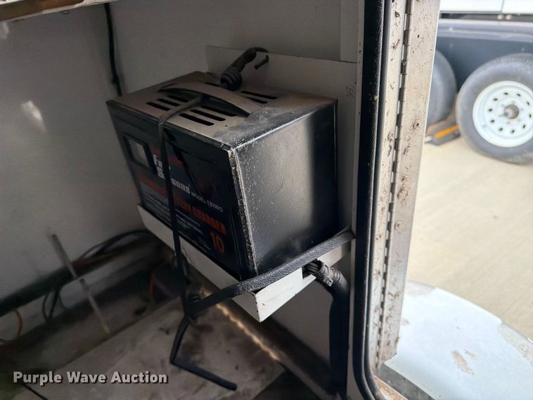 image for item FI0244 2000 Kustom Signals radar trailer