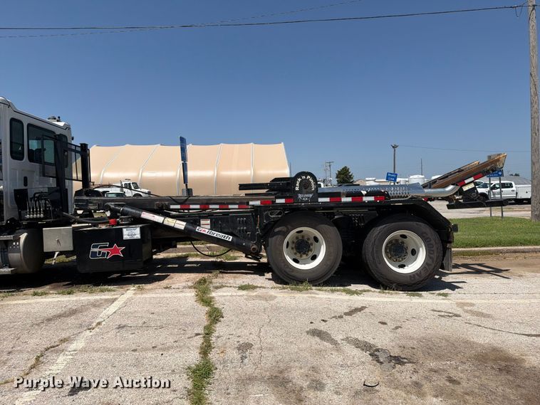 image for item FI0298 2025 Western Star 47X Chassis roll-off container truck