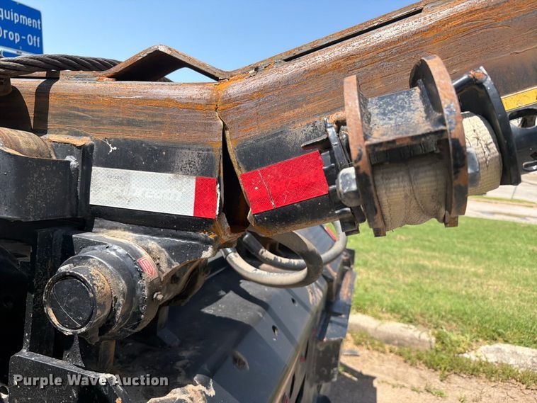 image for item FI0298 2025 Western Star 47X Chassis roll-off container truck