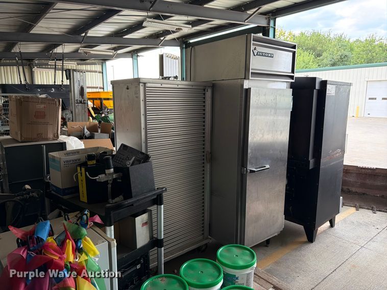 image for item FK3296 Restaurant equipment