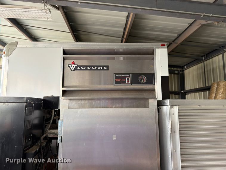 image for item FK3296 Restaurant equipment