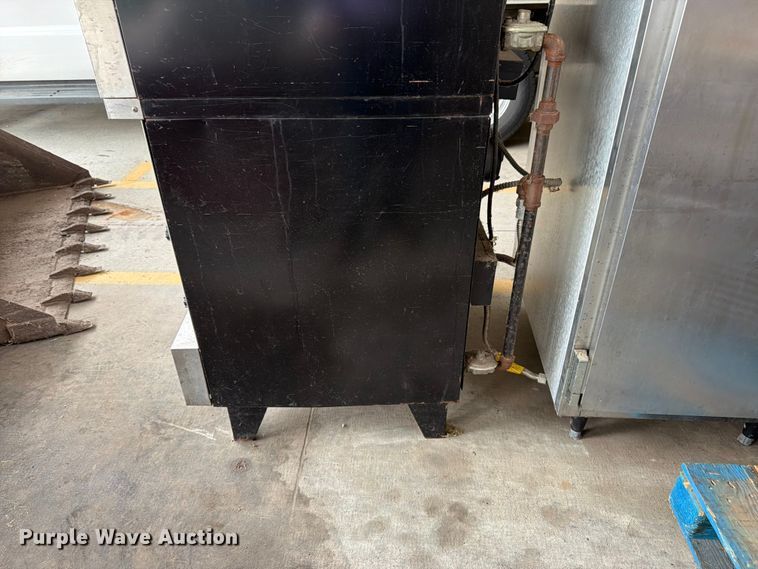 image for item FK3296 Restaurant equipment