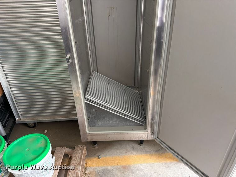 image for item FK3296 Restaurant equipment