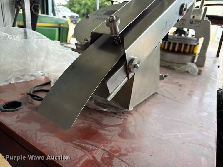 image for item FK3296 Restaurant equipment