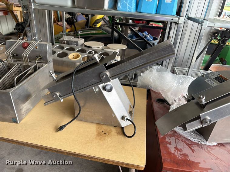 image for item FK3296 Restaurant equipment