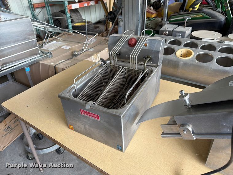 image for item FK3296 Restaurant equipment