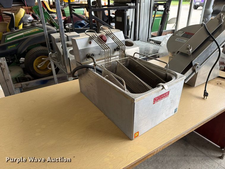 image for item FK3296 Restaurant equipment