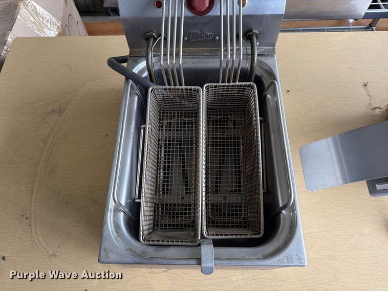 image for item FK3296 Restaurant equipment