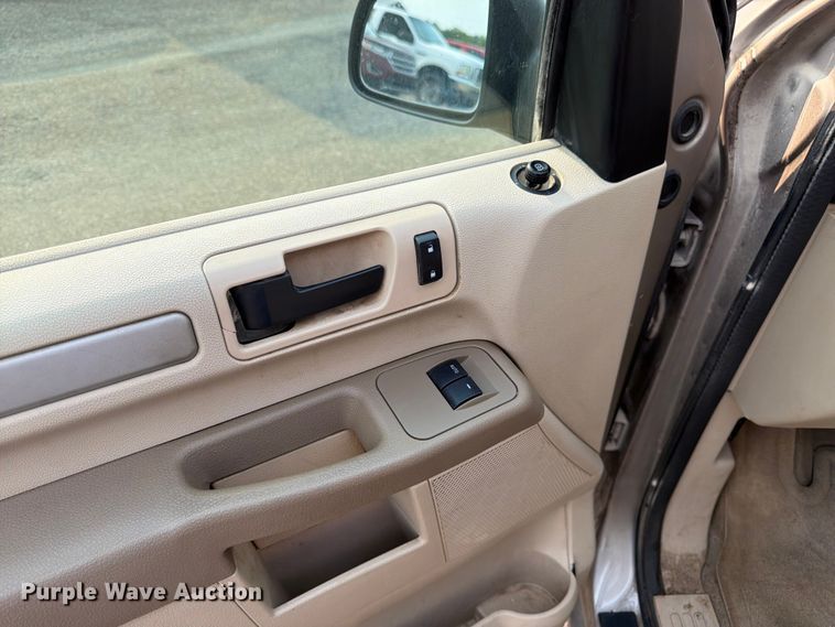 image for item FK3299 2006 Ford Freestar van