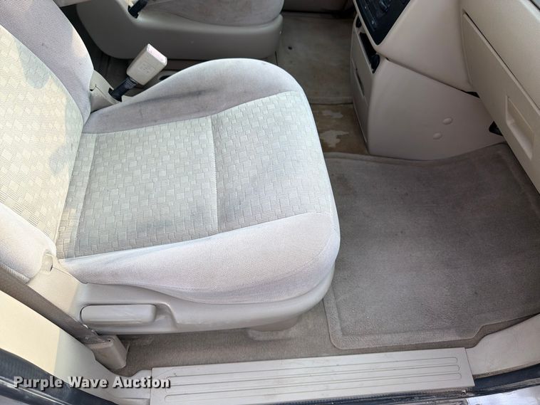 image for item FK3299 2006 Ford Freestar van