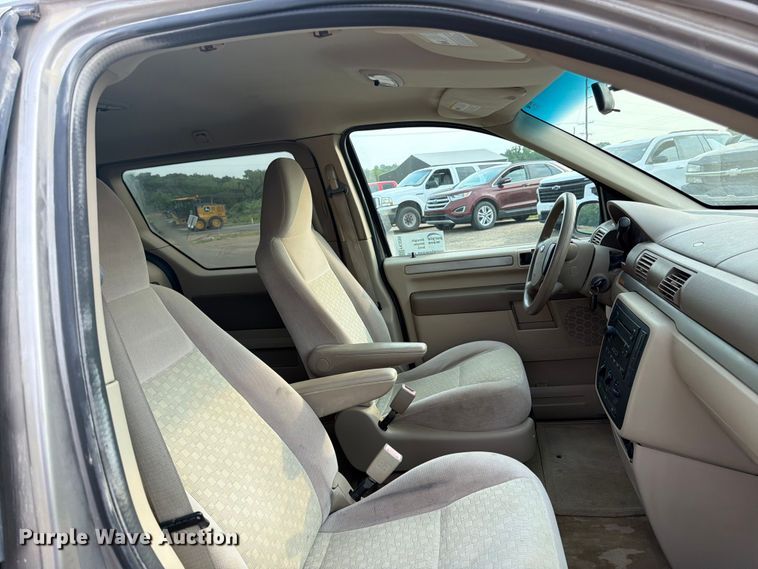 image for item FK3299 2006 Ford Freestar van