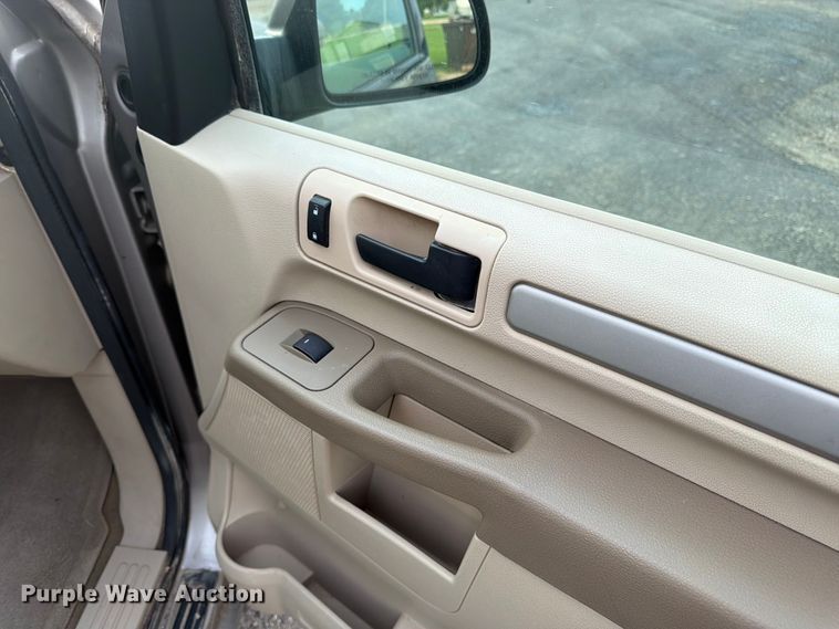 image for item FK3299 2006 Ford Freestar van
