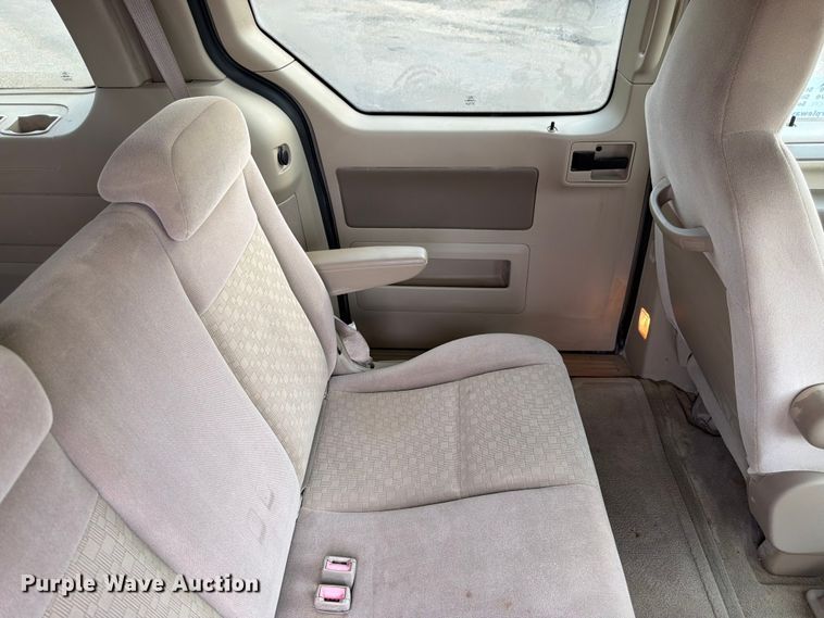 image for item FK3299 2006 Ford Freestar van