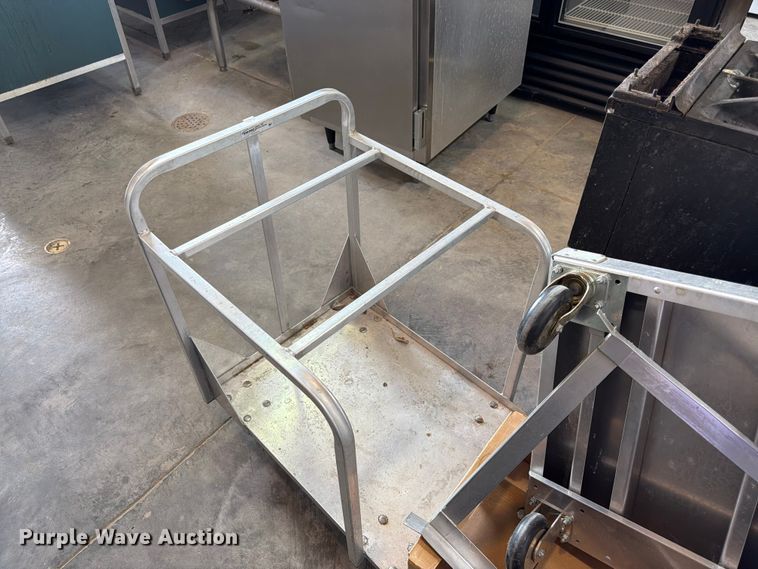 image for item FK3309 Restaurant equipment