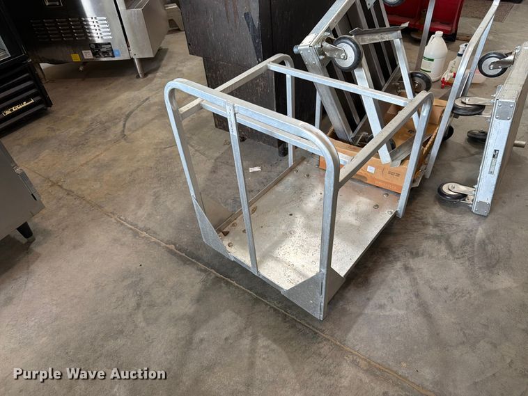 image for item FK3309 Restaurant equipment