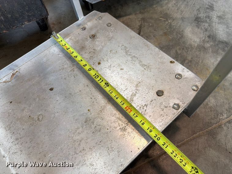 image for item FK3309 Restaurant equipment