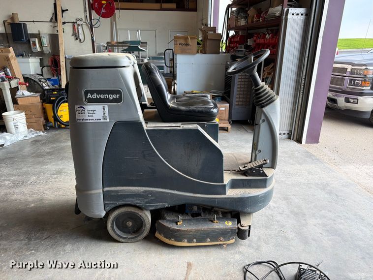 image for item FK3310 Advance Advenger 28050 floor scrubber