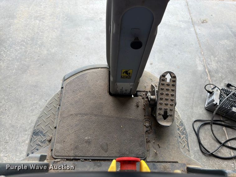 image for item FK3310 Advance Advenger 28050 floor scrubber