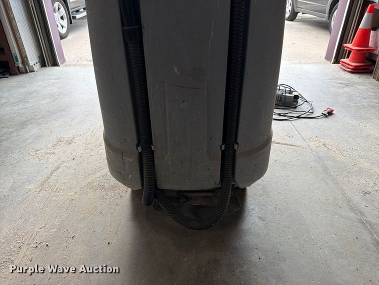 image for item FK3310 Advance Advenger 28050 floor scrubber