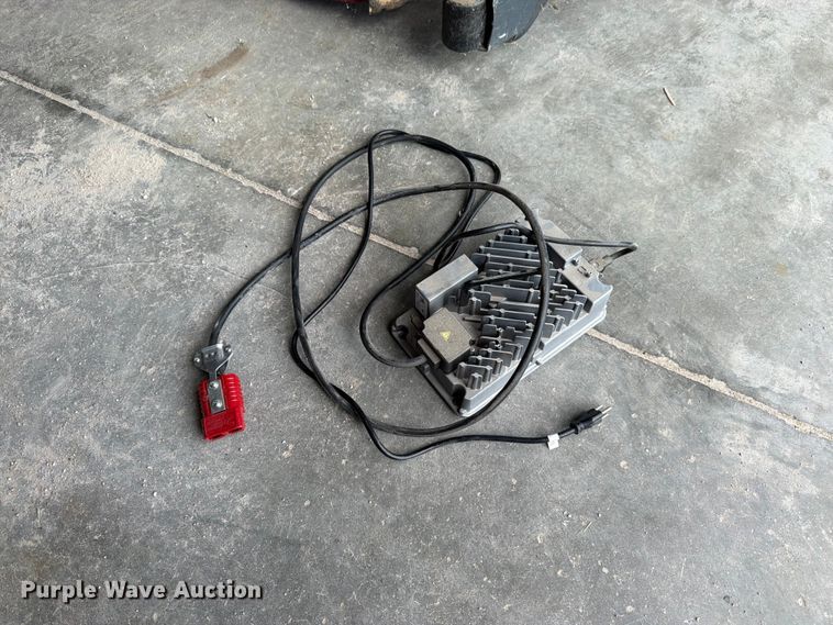image for item FK3310 Advance Advenger 28050 floor scrubber