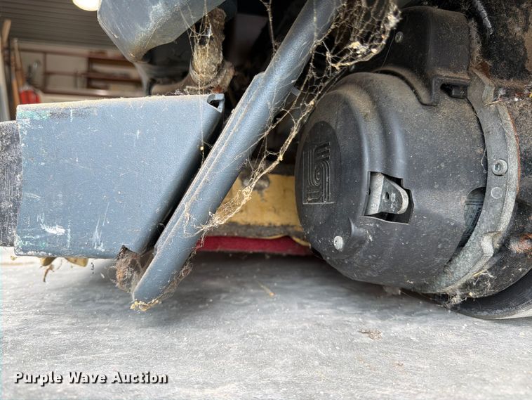 image for item FK3310 Advance Advenger 28050 floor scrubber