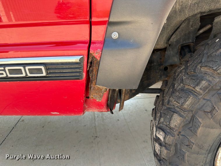 image for item FK3550 1996 Chevrolet K2500 flatbed pickup truck