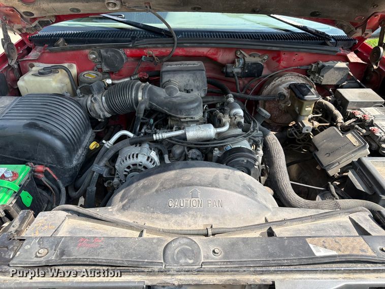 image for item FK3550 1996 Chevrolet K2500 flatbed pickup truck